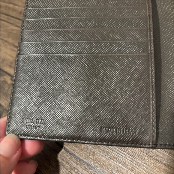 Prada Black Nylon & Leather Trifold Wallet Unisex - Picture 4 of 7
